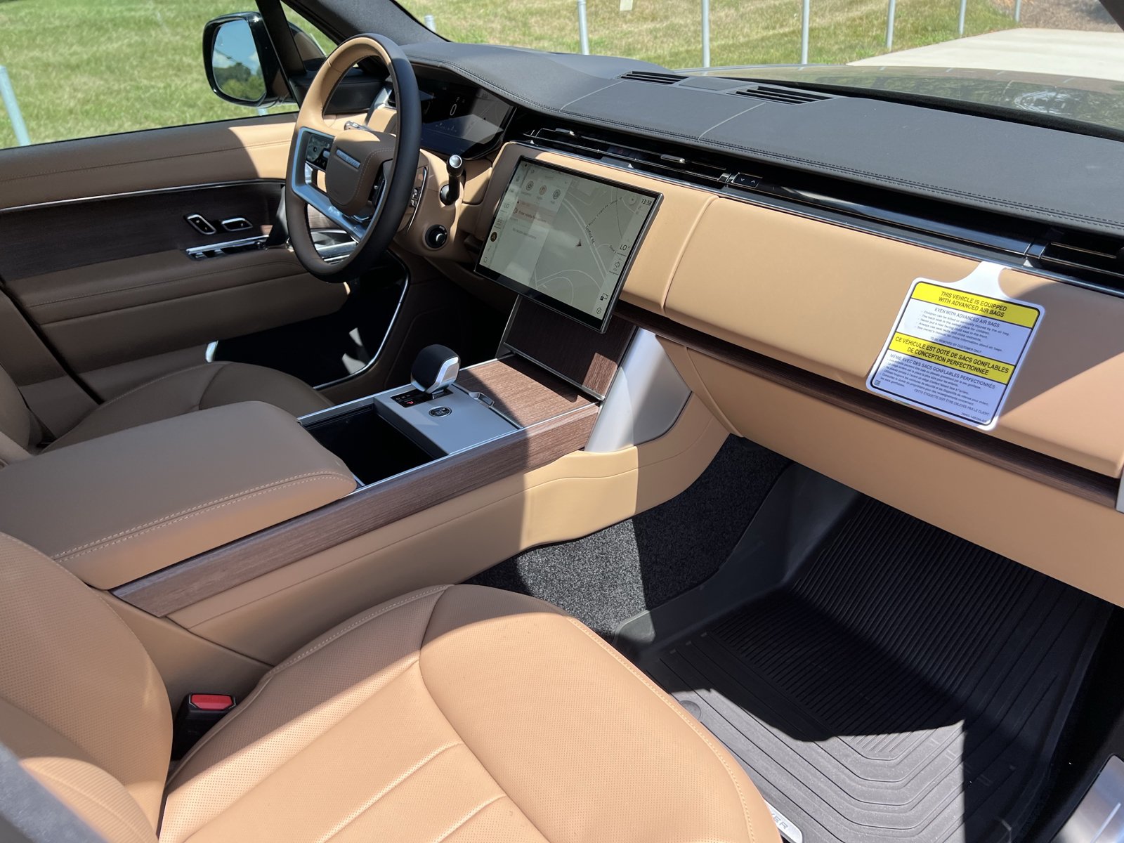 New 2026 Land Rover Range Rover SE AWD/4WD image 3
