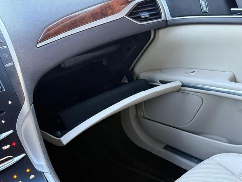 Used 2016 Lincoln MKZ w/ Equipment Group 300A Reserve image 44