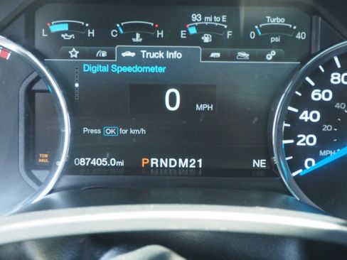 Used 2017 Ford F350 Platinum w/ Platinum Ultimate Package AWD/4WD image 24