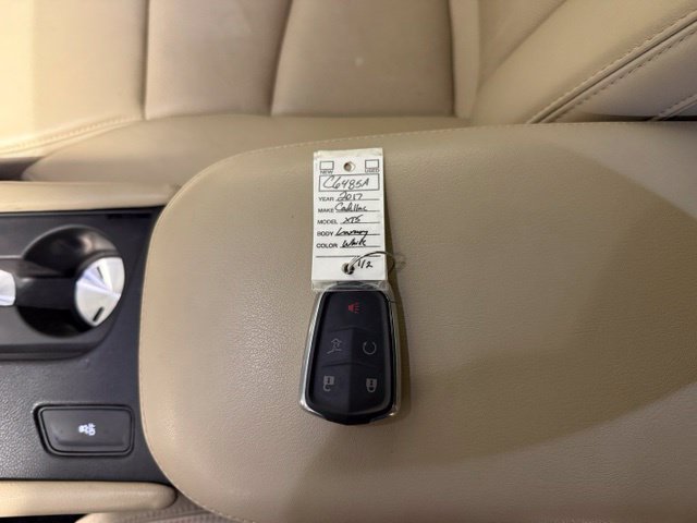 Used 2017 Cadillac XT5 Luxury w/ Driver Awareness Package FWD image 24