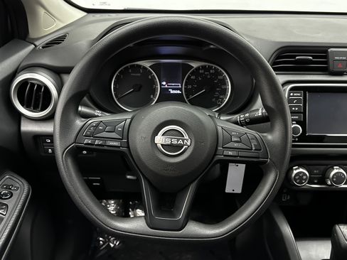 Used 2023 Nissan Versa S w/ Trunk Package image 22