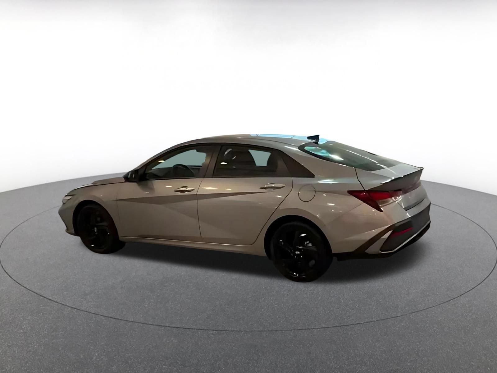 Used 2026 Hyundai Elantra Sport FWD image 13
