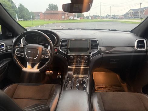 Used 2019 Jeep Grand Cherokee SRT AWD/4WD image 27