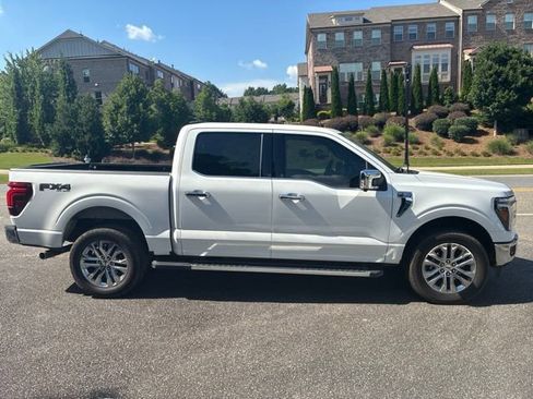 Used 2025 Ford F150 Lariat w/ Equipment Group 501A Mid AWD/4WD image 5