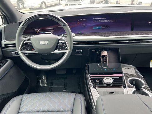 New 2026 Cadillac Escalade IQL Luxury image 11