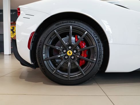 Used 2023 Ferrari SF90 Stradale image 32