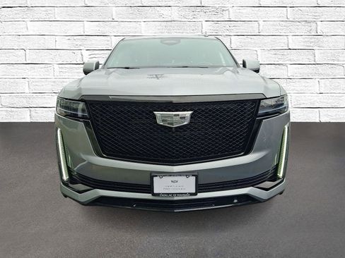 Certified 2023 Cadillac Escalade ESV Sport Platinum w/ LPO, ONYX Package AWD/4WD image 9