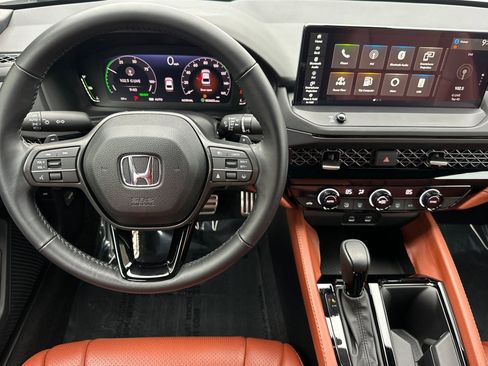 Used 2024 Honda Accord Sport image 27