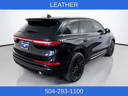 Used 2022 Lincoln Corsair Reserve image 5