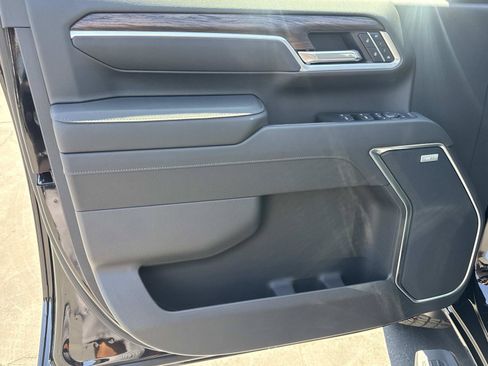 New 2026 GMC Sierra 2500 SLT w/ Max Trailering Package AWD/4WD image 22