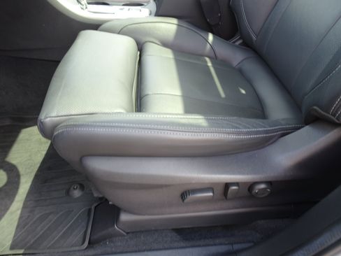 Used 2020 Subaru Ascent Limited w/ Technology Package AWD/4WD image 13