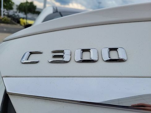 Used 2015 Mercedes-Benz C 300 4MATIC Sedan image 10