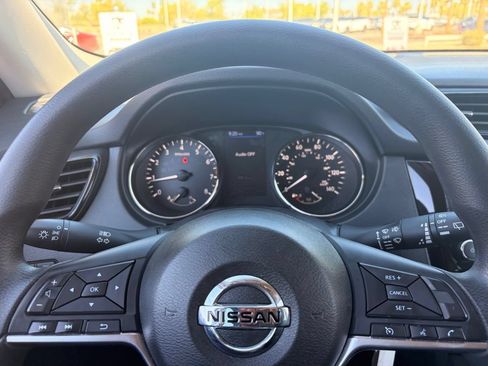 Used 2018 Nissan Rogue S FWD image 28