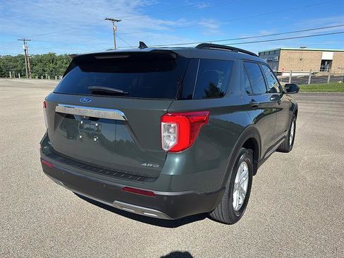 Certified 2023 Ford Explorer XLT w/ Equipment Group 202A AWD/4WD image 4