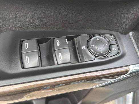 Used 2019 Chevrolet Silverado 1500 LT w/ All-Star Edition AWD/4WD image 17