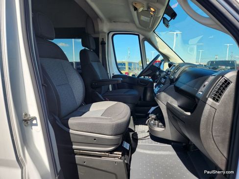 Used 2020 RAM ProMaster 2500 w/ Premium Appearance Group image 37