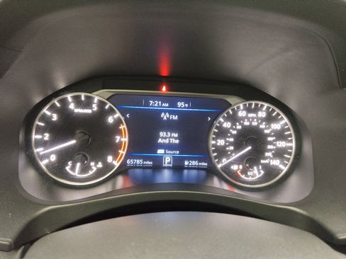 Used 2020 Nissan Altima 2.5 S FWD image 23