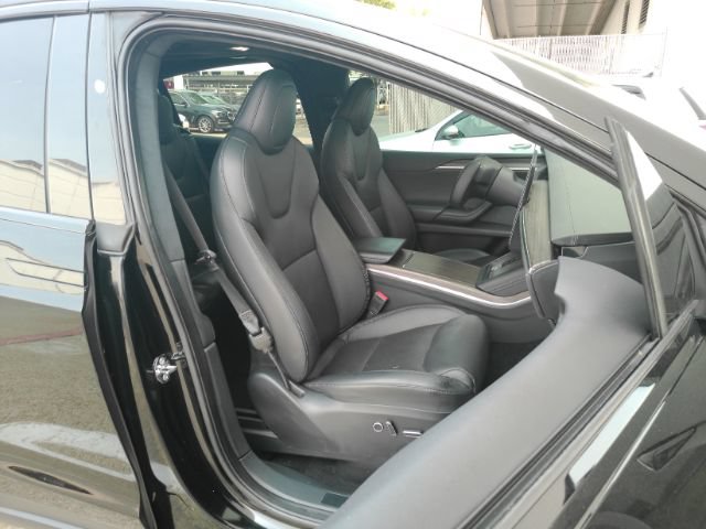 Used 2022 Tesla Model X AWD/4WD image 32