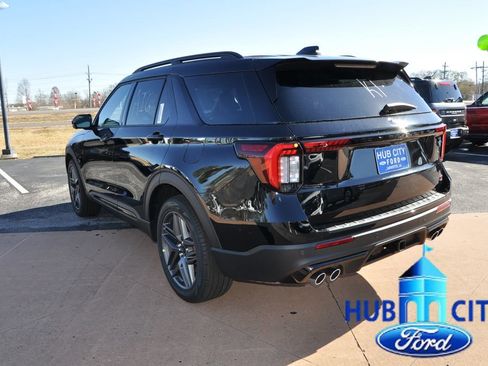 New 2026 Ford Explorer ST w/ Sun And Sound Package image 3