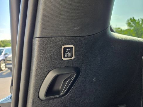Used 2023 Jeep Wagoneer 4WD image 44