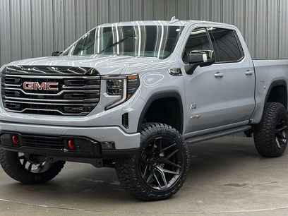 Used 2025 GMC Sierra 1500 AT4 w/ AT4 Premium Package