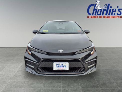 Used 2022 Toyota Corolla SE image 2