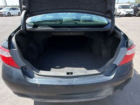 Used 2015 Toyota Camry SE FWD image 28