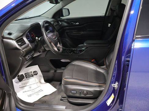 Used 2023 GMC Acadia AT4 w/ Technology Package AWD/4WD image 8