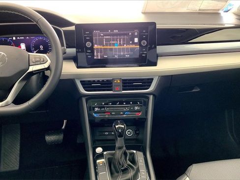 New 2026 Volkswagen Taos SEL image 8