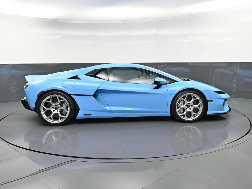 Used 2026 Lamborghini Temerario AWD/4WD image 9