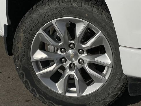 Used 2022 Chevrolet Silverado 1500 Custom w/ LPO, Dark Essentials Package image 9