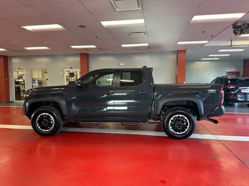 Certified 2025 Toyota Tacoma TRD Off-Road w/ TRD Off Road Premium Package image 6