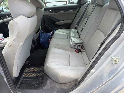 Used 2018 Honda Accord LX image 11