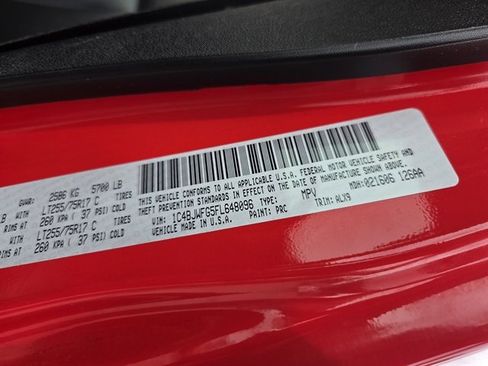 Used 2015 Jeep Wrangler Unlimited Rubicon image 13