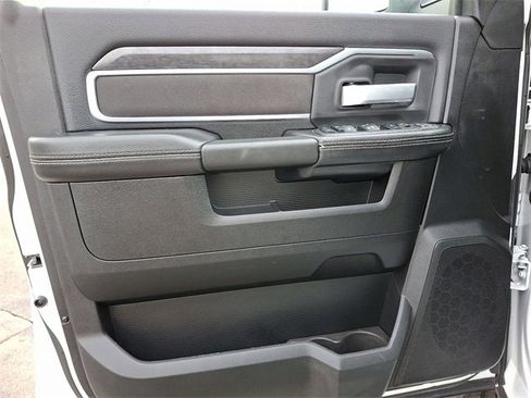 Used 2024 RAM 2500 Big Horn image 12