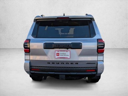 Certified 2025 Toyota 4Runner TRD Off-Road image 6