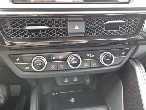 Certified 2025 Acura ADX FWD image 10