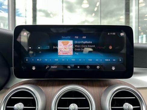 Used 2021 Mercedes-Benz GLC 300 GLC 300 image 20