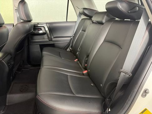 Used 2021 Toyota 4Runner TRD Off-Road Premium w/ Moonroof Package AWD/4WD image 13