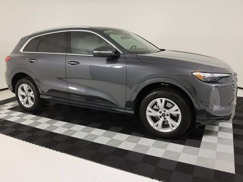 Used 2025 Audi Q5 Premium w/ Convenience Package AWD/4WD image 6