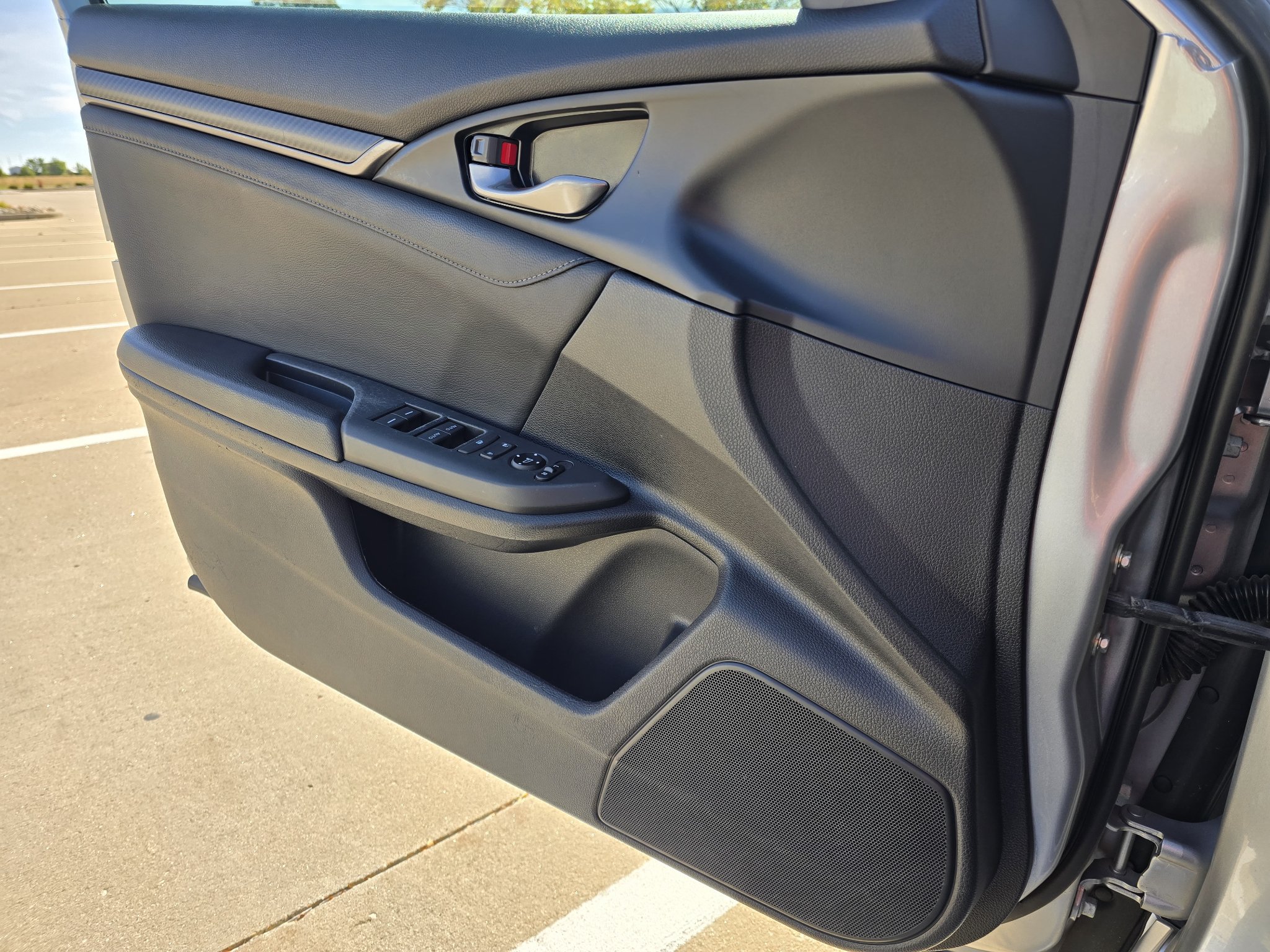 Used 2018 Honda Civic Sport Touring image 18