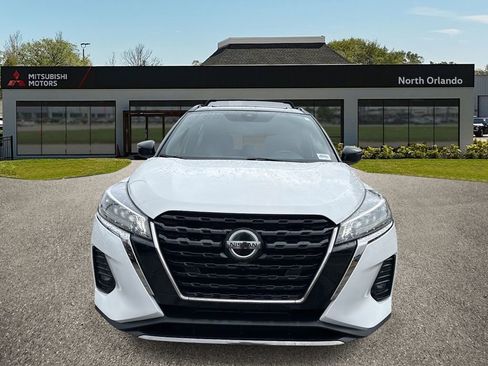 Used 2021 Nissan Kicks SR w/ Interior Electronics Package FWD image 8