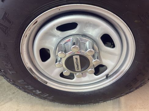 Used 2022 Ford F350 XL w/ Power Equipment Group image 30