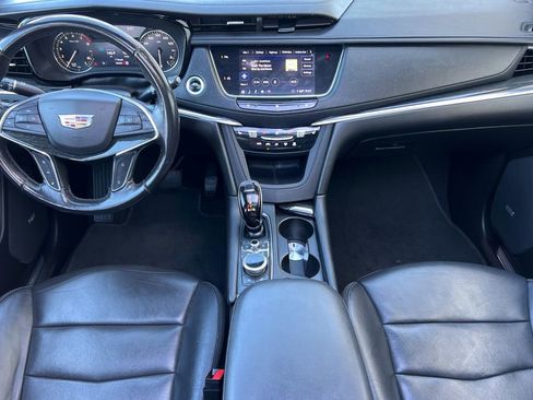 Used 2020 Cadillac XT5 Premium Luxury image 15
