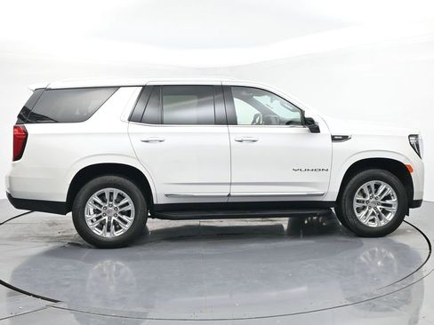 Certified 2024 GMC Yukon SLT w/ SLT Luxury Package image 6