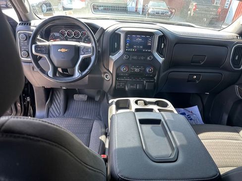 Used 2021 Chevrolet Silverado 1500 LT w/ Z71 Off-Road Package image 19
