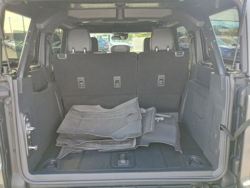 Used 2024 Ford Bronco Badlands image 17