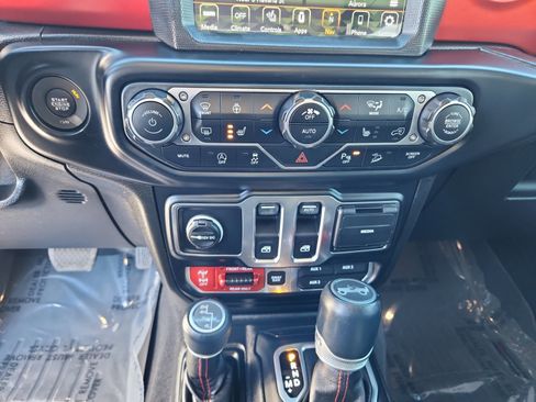 Used 2019 Jeep Wrangler Rubicon image 12