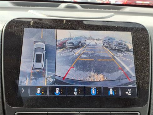 Used 2020 Chevrolet Equinox Premier image 30