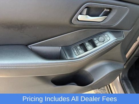Certified 2025 Nissan Rogue SV AWD/4WD image 23